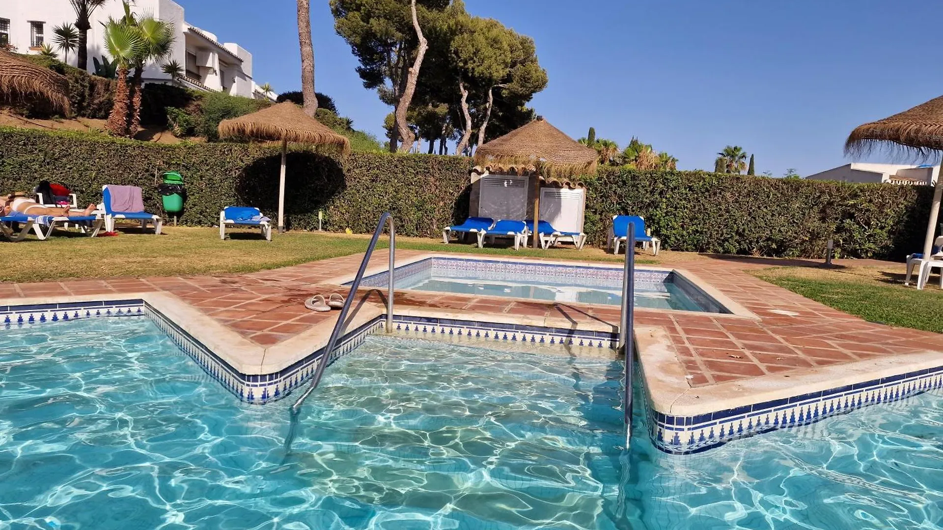 Happy In Holiday Miraflores Apartments Mijas 0*,  Spanien